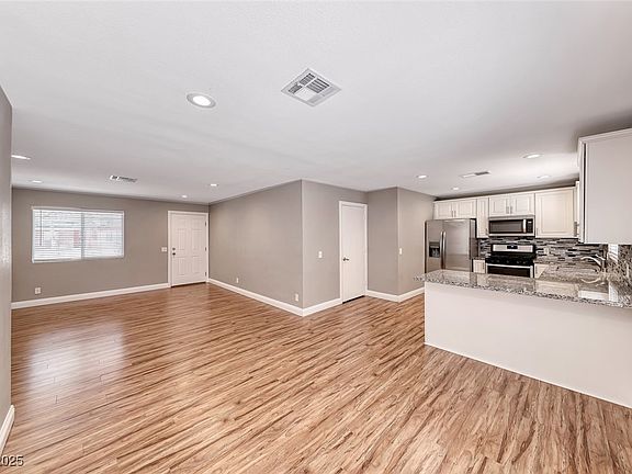5th image of 5257 Sunbury Ave