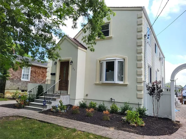56 Beverly Road, Wantagh, NY 11793