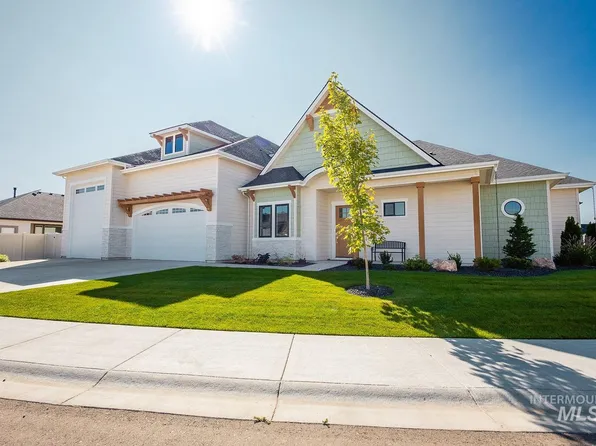 421 W Kinross St, Middleton, ID 83644