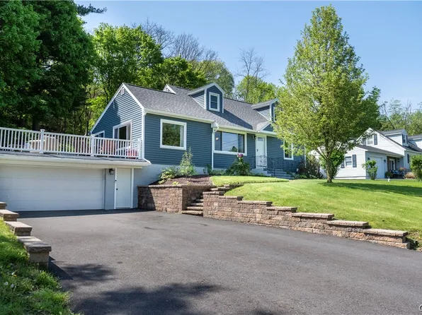 207 Ivanhoe Ave, Camillus, NY 13031