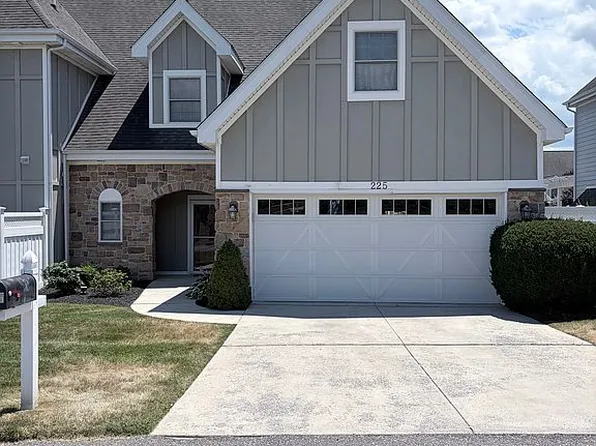 225 Callaway Cir, Harrisonburg, VA 22801