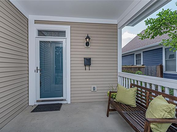 4th image of 2424 N Talbott St