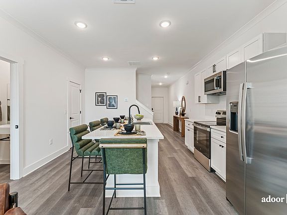 5th image of 5114 Upson Way