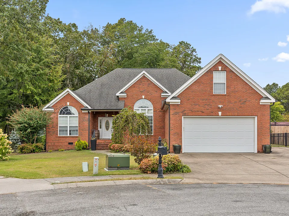 8109 Elizabethton Ln
