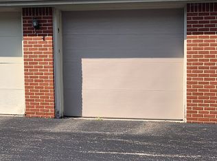 412 Rosewood Ct, Louisville, KY 40223