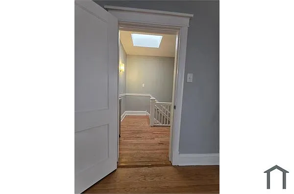 Building Photo - 6946 S Prairie Ave #2