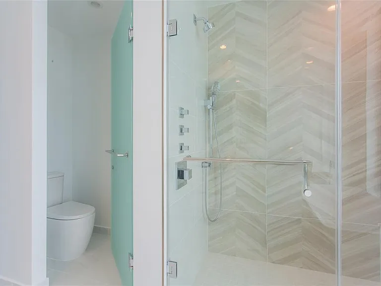 400 Central Ave #2601 — Photo 20