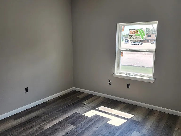 4028 Garfield Ave — Photo 5