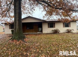 101 N Lawrence St, De Soto, IL
