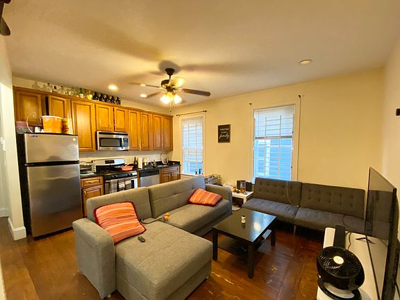 2nd image of 178 Hillside St APT 1F
