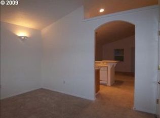 19096 Barrington Ave, Sandy, OR 97055