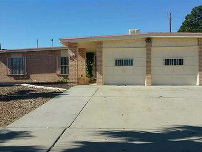 2725 Doug Ford Dr, El Paso, TX, 79935