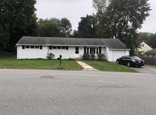 4 Magnolia Ln, Poughkeepsie, NY