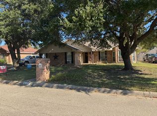 1032 Dane Dr, Hewitt, TX 76643