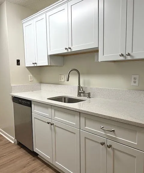 4 Woodland Dr — Photo 8