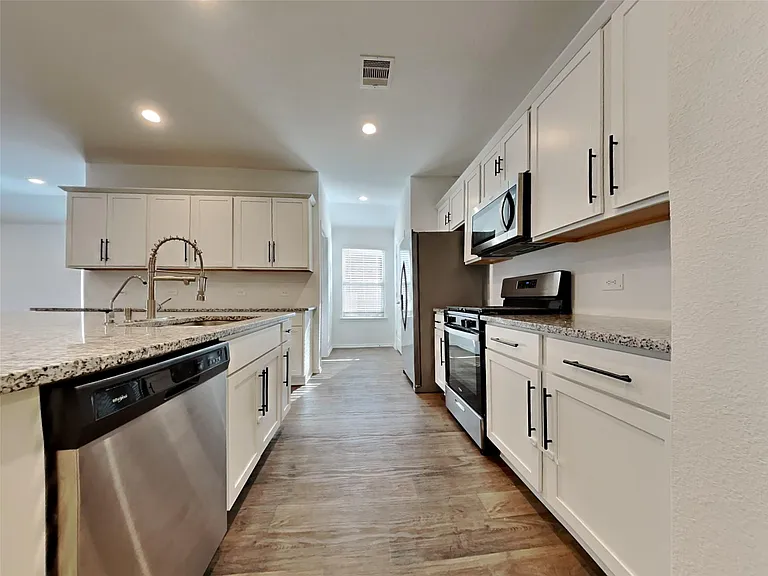 16034 Jordan Meadow Way — Photo 5