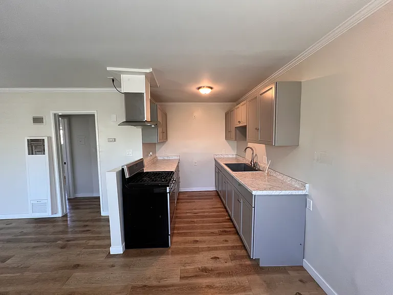 2185 Pacific Ave #3 — Photo 3