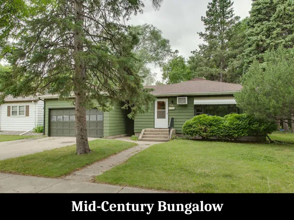419 16th St S, Moorhead, MN 56560
