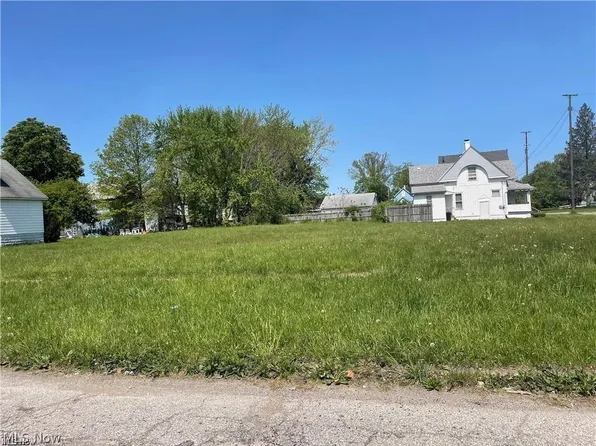 505 W 36th St, Ashtabula, OH 44004