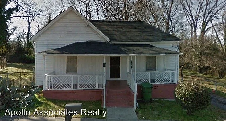 1147 Coleman St SW photo 1