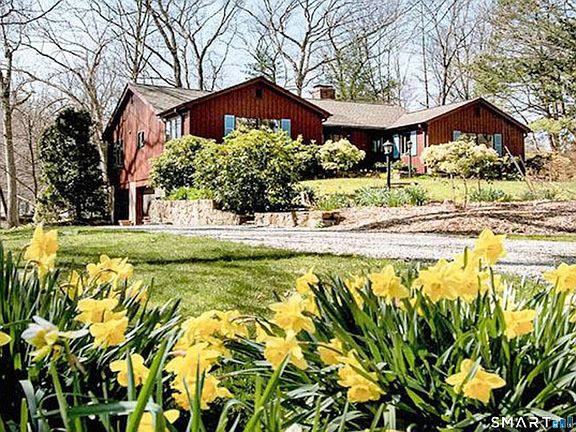 2nd image of 45 Princes Pine Road