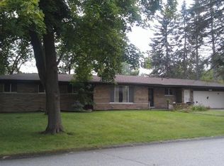 8553 Sandy Crest Dr, White Lake, MI