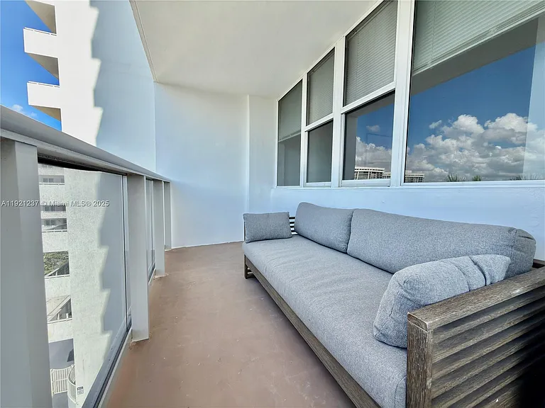 3140 S Ocean Dr #512 — Photo 24