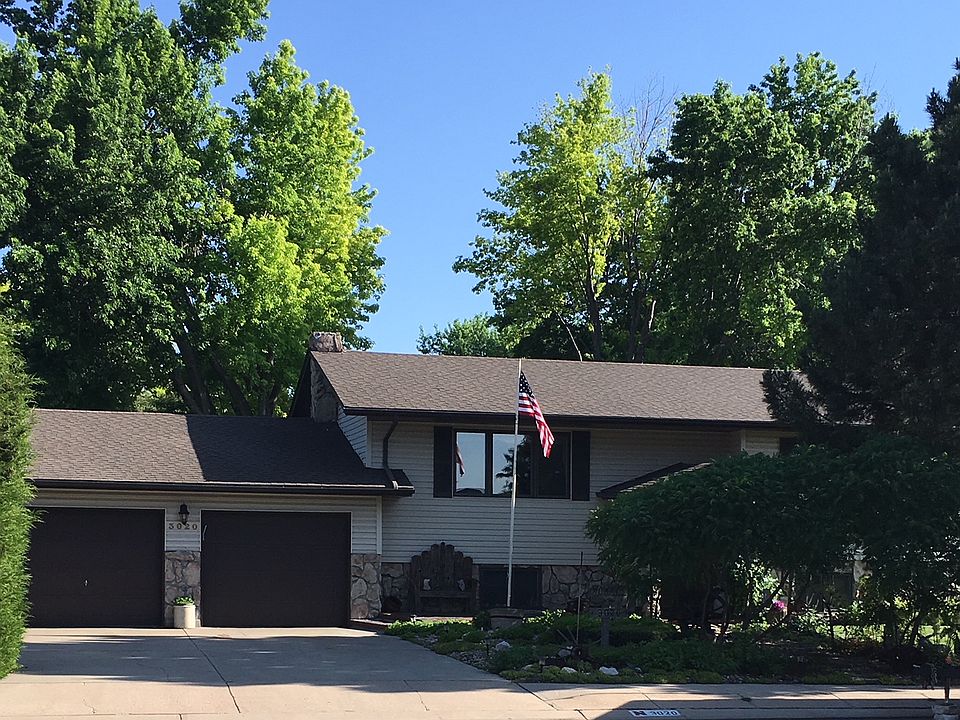 1st image of 3020 W Philip Ave