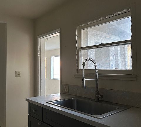 5th image of 3927 Maine Ave
