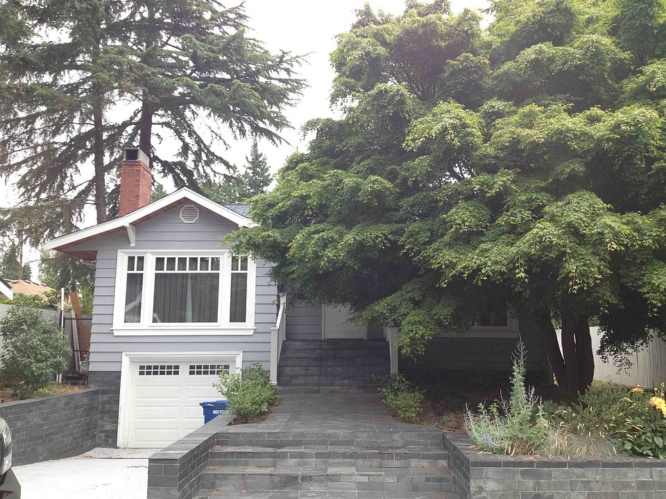 2nd image of 10748 19th Ave NE
