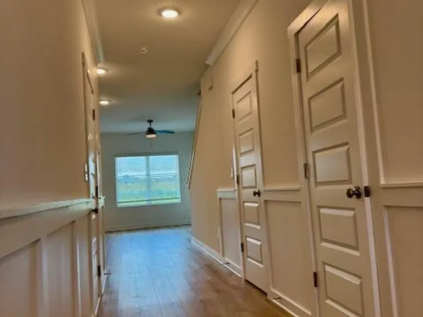 7565 Discovery Point Dr NW, Huntsville, AL 35806