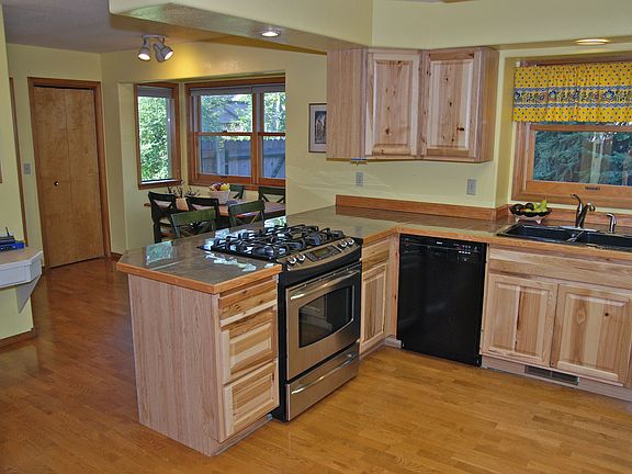 Kitchen and Breakfast nook