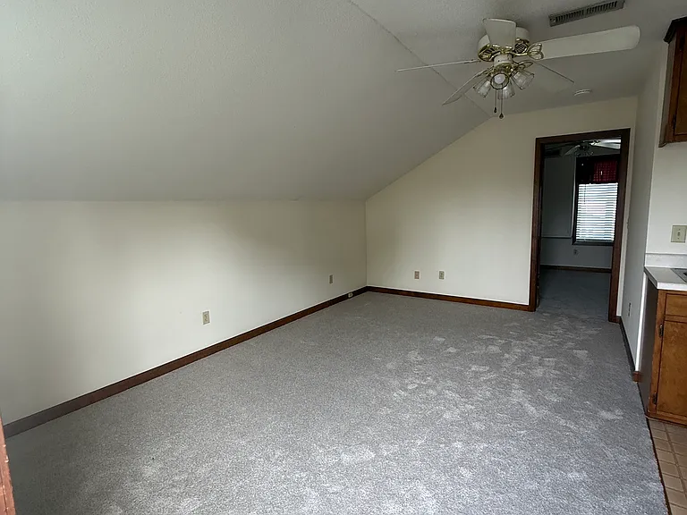 839B Sanford Rd #B — Photo 12