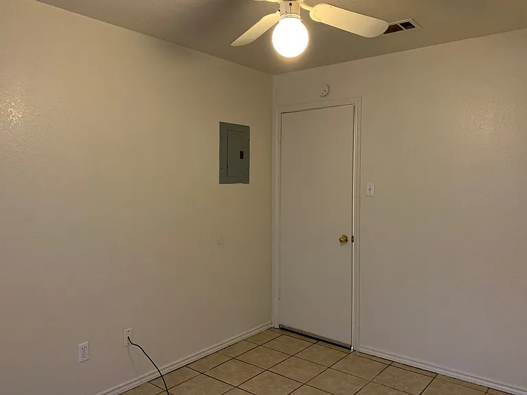 1708 Benttree Dr — Photo 14