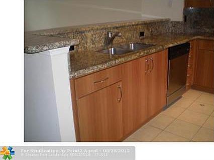 4th image of 350 NE 3rd St APT C
