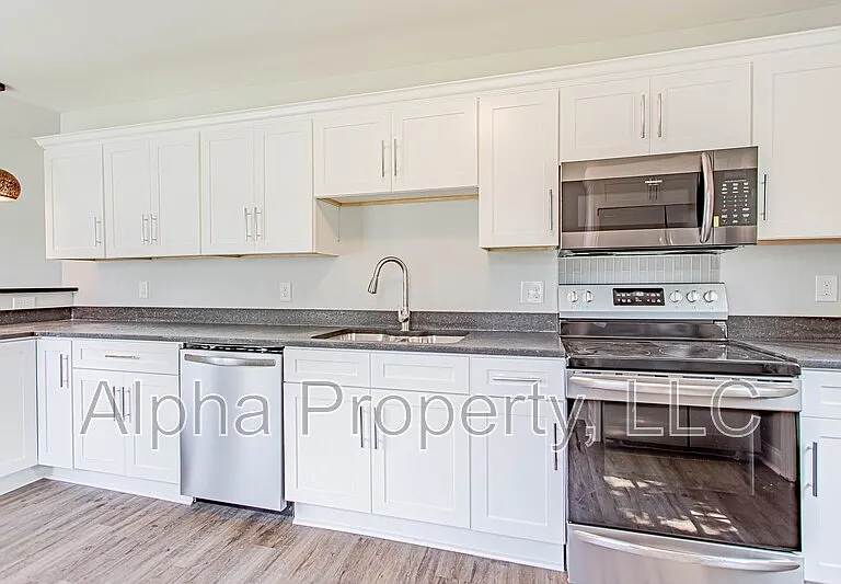 7 Highlawn Ave — Photo 9