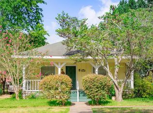 1003 N San Jacinto St, Conroe, TX 77301