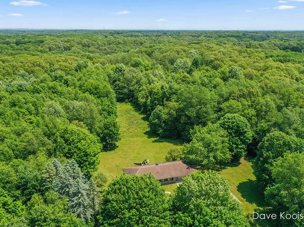 4034 N 9th St, Oshtemo, MI 49077