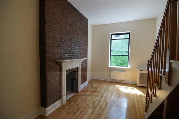 Rented by City Stop Realty | media 33