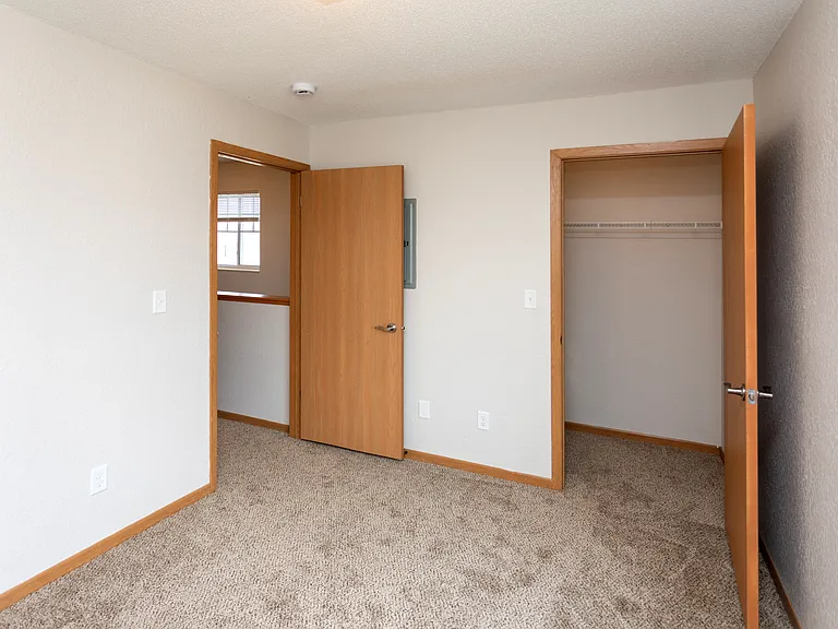 Dakota Townhomes — Photo 15