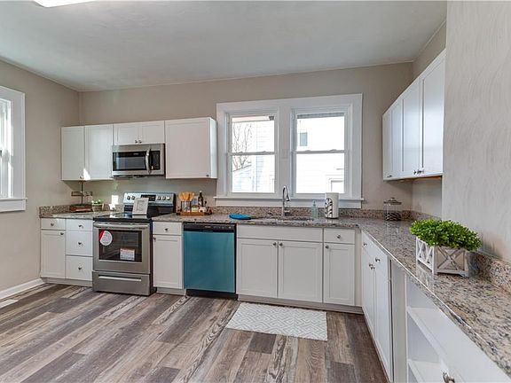 NEW KITCHEN