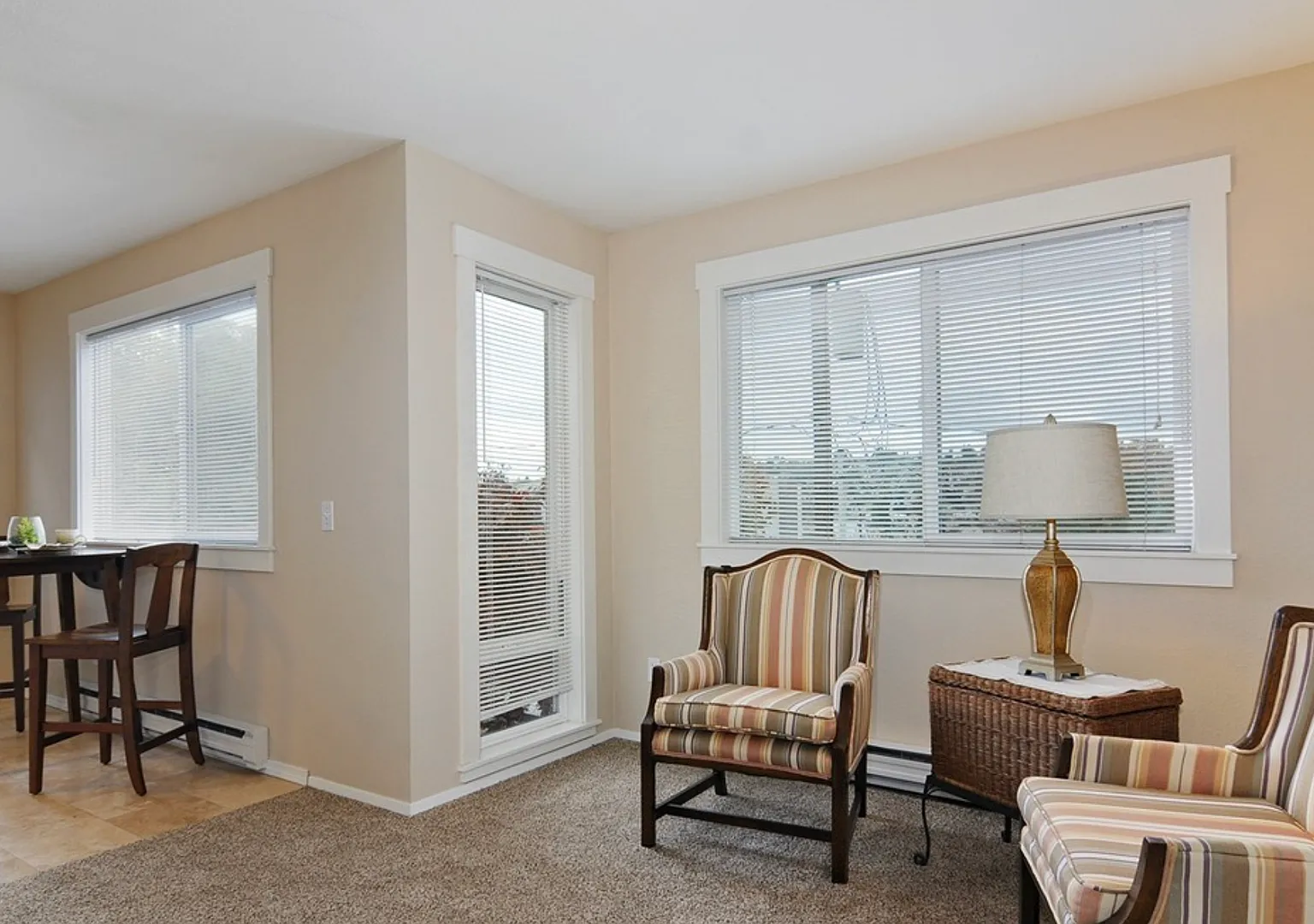 One-bedroom Condo on Lower Queen Anne — Photo 3