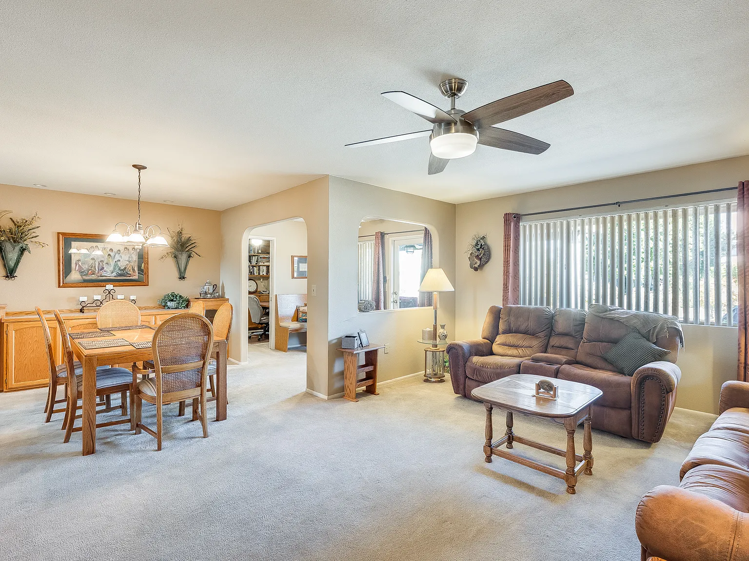 2 bed, 1600 sqft, $1,850 — Photo 4
