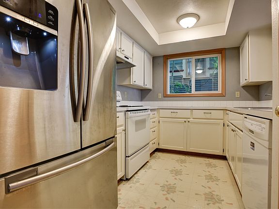 3rd image of 5207 1st Ave NW