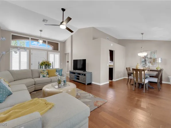 2701 Glencliff Dr, Las Vegas, NV 89134