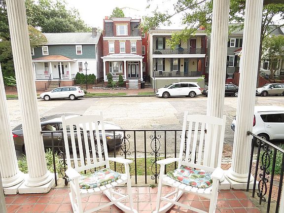 4th image of 324 Court St