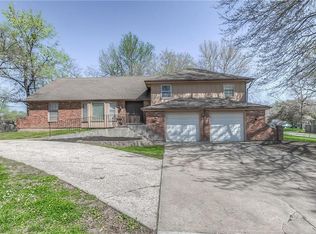 410 E 83rd St, Kansas City, MO 64131