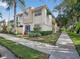 6695 Via Regina, Boca Raton, FL 33433