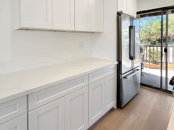 5th image of 706 N Prospect Ave APT 3
