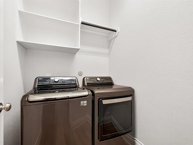 17171 Crimson Crest Dr — Photo 44